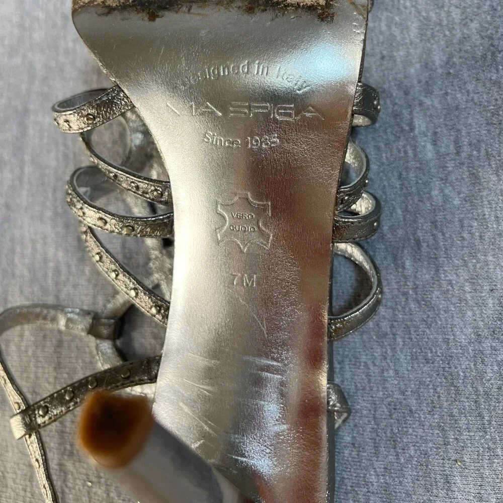 Via Spiga Silver Leather Strappy Sandals.  Size 7 - Picture 9 of 13